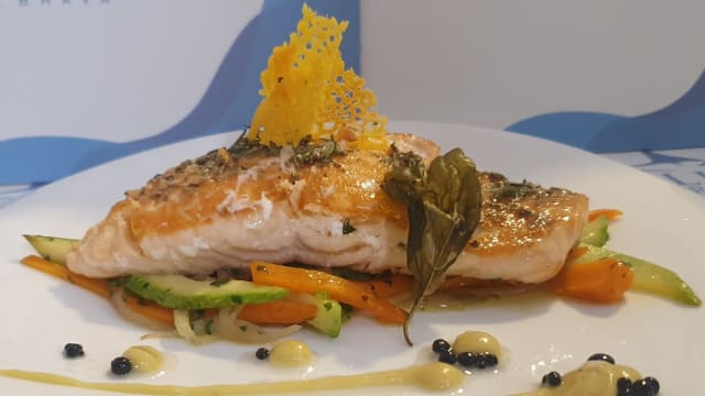 Lomo de Salmon a las finas hiervas