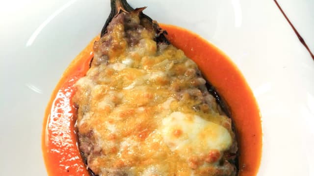 Berenjena gratinada rellena de Txangurro