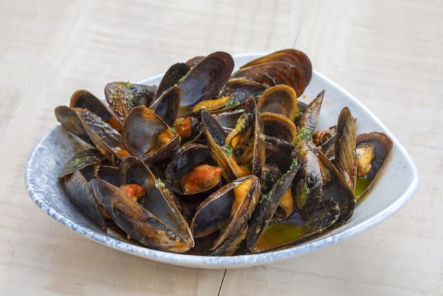 Mejillones de roca a la Marinera