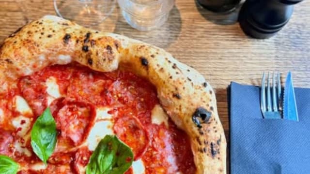 Magari Pizza Östermalm, Stockholm