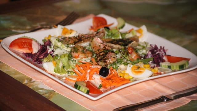 Salade rouge et crevette