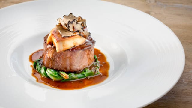 Finest meat slowly cooked for a mouthwatering taste!