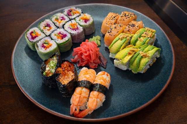 Restaurante Gold & Hot Sushi en Renens - Menú 2026, opiniones, precios ...