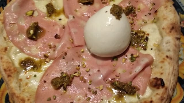 Pizza Mortadè con Bocconcino di Bufala