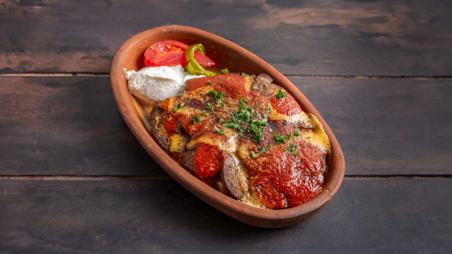 Iskender kebab
