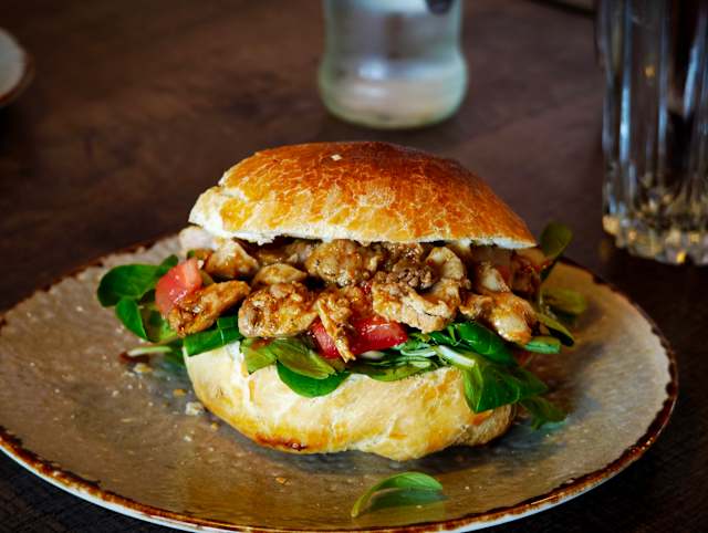 Rolento Sandwich with chicken