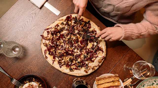 Pizza cavolfiore e radicchio
