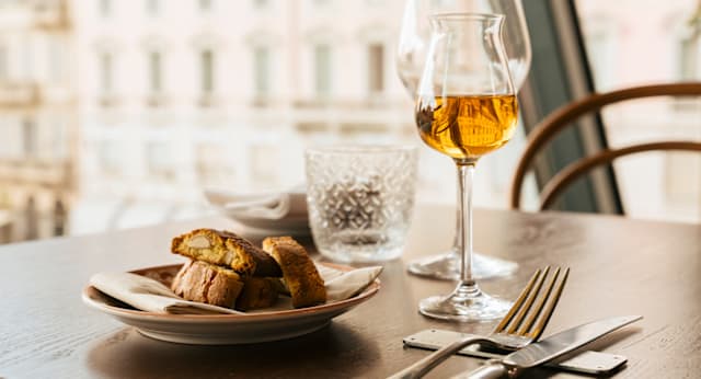 Cantucci e Vin Santo