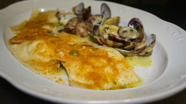 Cullurgiones con Vongole e Bottarga