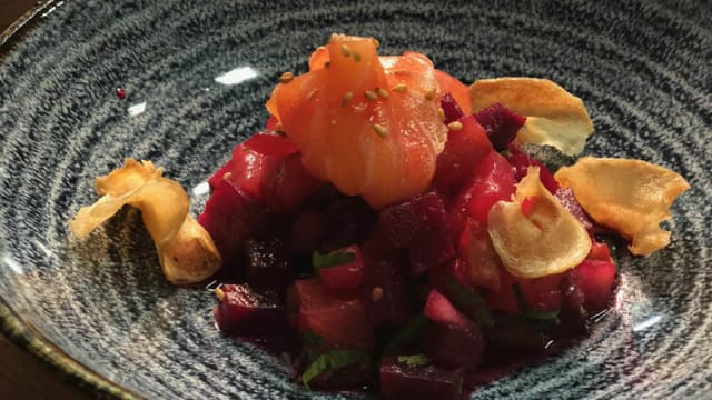 remoulade de saumon, betterave et poivre de Séchouan