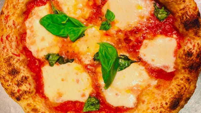 Pizza Margherita