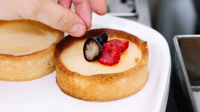 Lemon Tart with Fruits