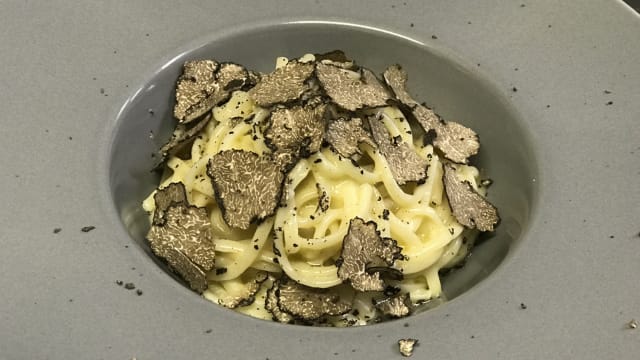 Linguine al tartufo nero invernale