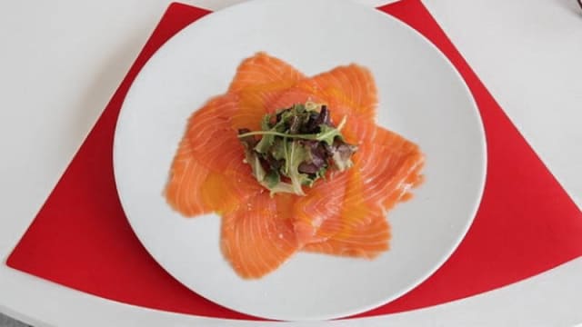Carpaccio di salmone