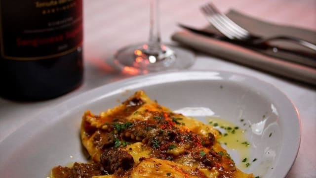 Tortelli di patate con sugo di lumache