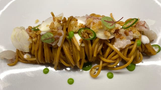 Spaghetti alla chitarra "concentrati" con gambero crudo