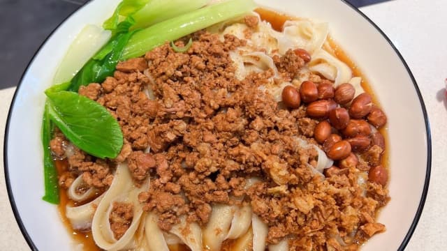Kongfu pâtes spécialité du chef fait maison Porc