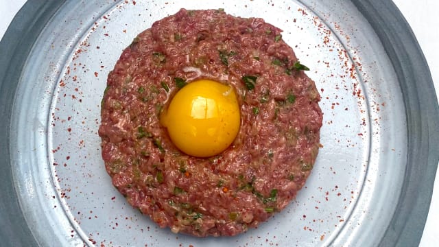 Tartare de boeuf au couteau