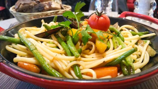 Wok de pâtes aux légumes croquants