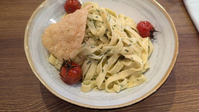 Tagliatelles au mascarpone & sa tuile de parmesan