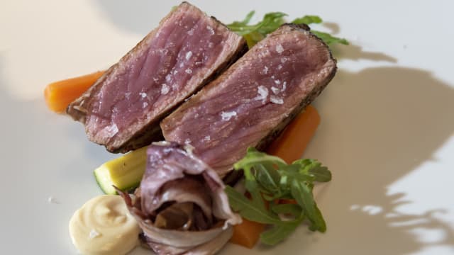 Scottata di Fassona con verdure di stagione