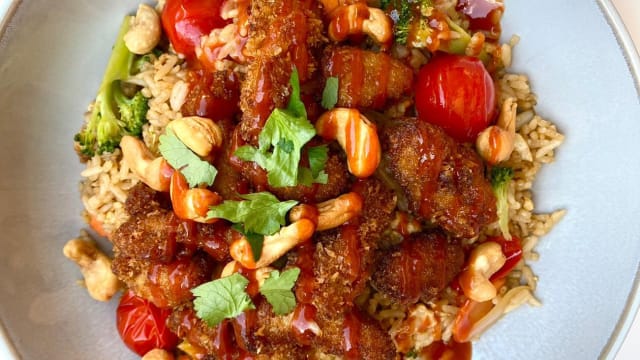 Riz sauté au poulet croustillant