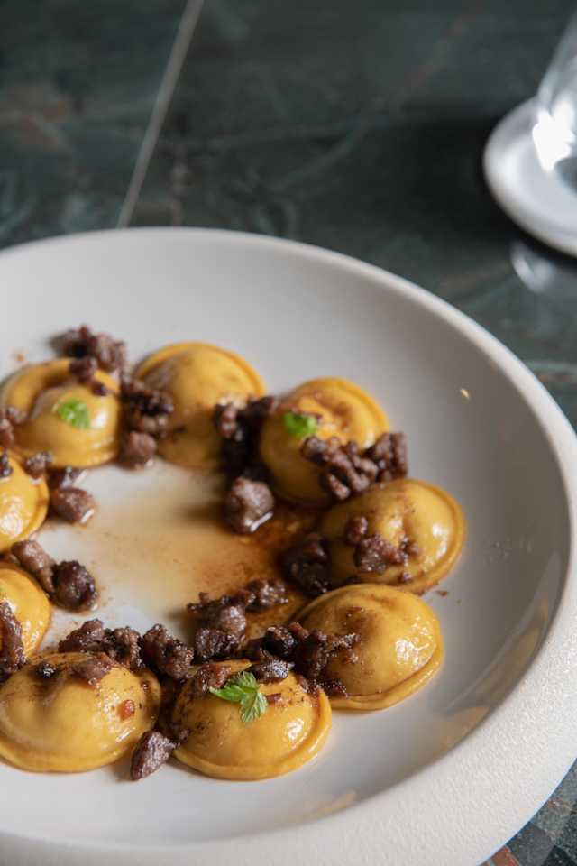 Bottone di zucca e patate con ragù d'oca