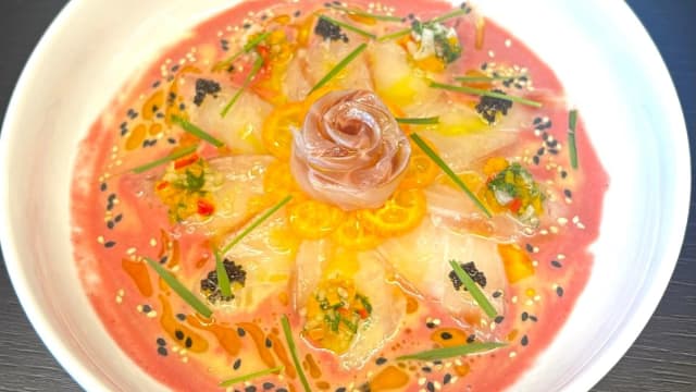 Tiradito de lubina