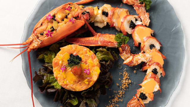 Ensalada de Bogavante con vinagreta de Mango.