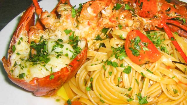 Fettuccine all'Astice con Pomodorini