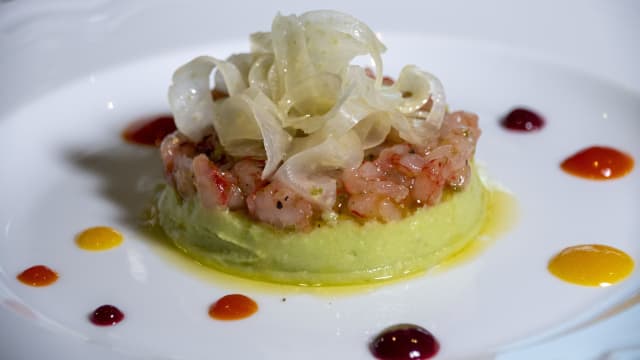 Battuta di Gambero rosso di Mazara con Guacamole e Finocchio