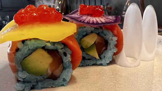 Tokyo Salon, Salon-de-Provence