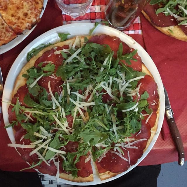 pizza bresaola