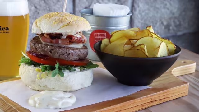 O Caçula Cervejaria, Porto