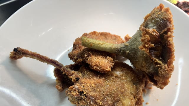 Agnello fritto con carciofo