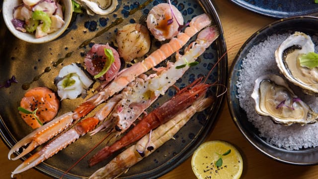 Degustazione di pesce crudo 
