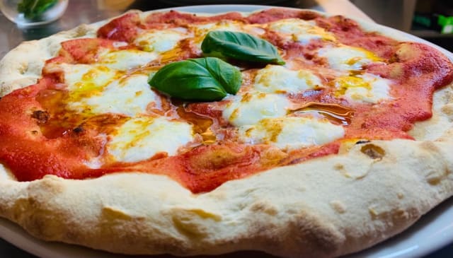Pizza Margherita