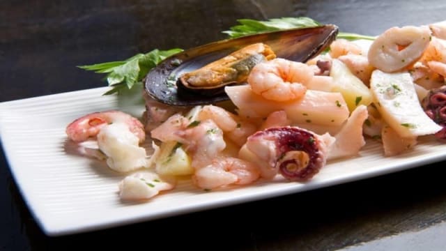 Specialità dello chef     come antipasto   o come piatto unico