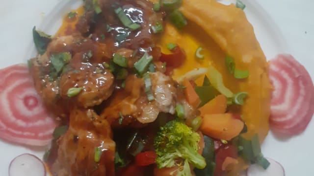 Araignée de porc sauce barbecue, purée de patates douces