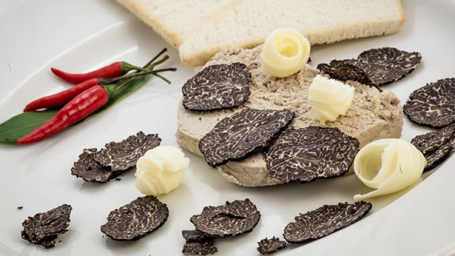 Patè con tartufo