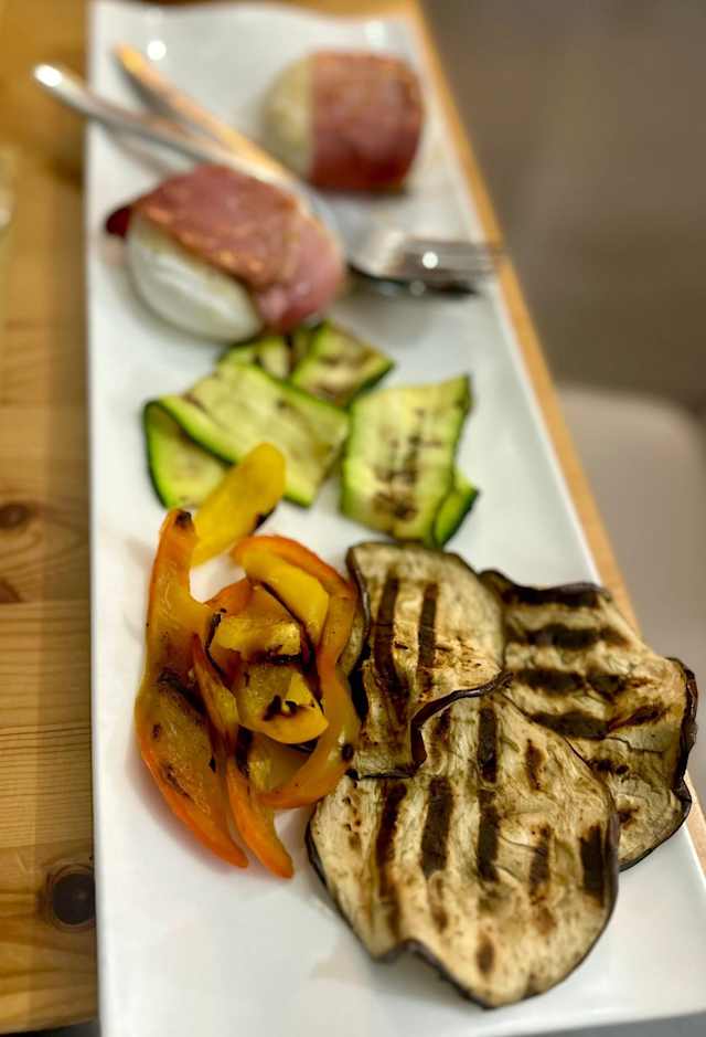 Verdure grigliate con mozzarella