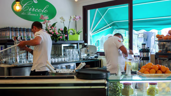 Circolo dei Buoni e Cattivi - 1