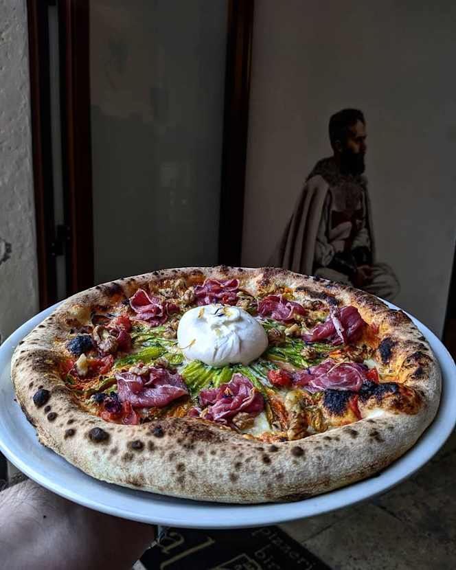 Pizzeria - Birreria "al Castello" gioia del colle - 2