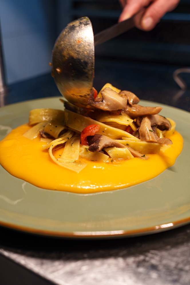 GOLA Gourmet Kitchen - 4