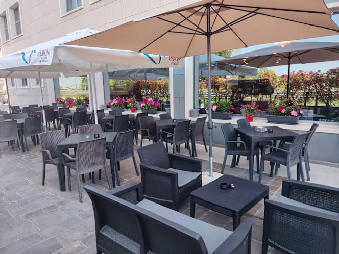 Ariston Bar Ristorante Di Mac Sabry - 5