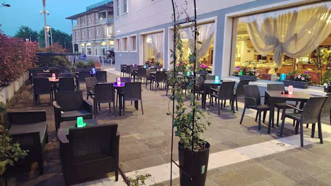 Ariston Bar Ristorante Di Mac Sabry - 7