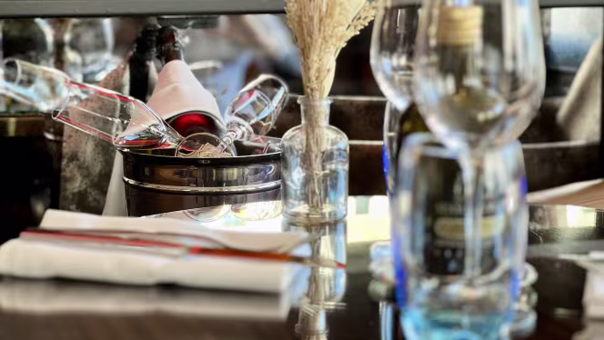 Téséo, Warwick Geneva - 0