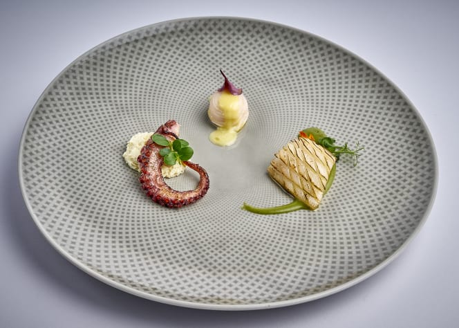 THE NIQ BAR & RESTAURANT - 5