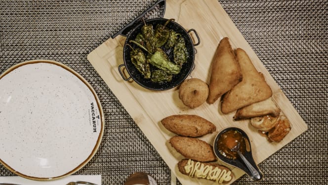 Vaccarum Francesinhas & Tapas - Sá da Bandeira - 3