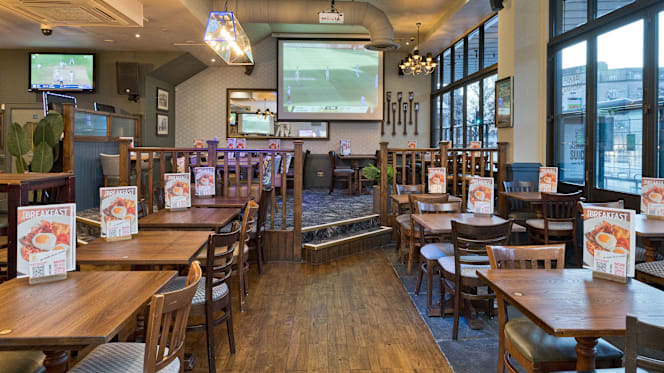 Brass Monkey Plymouth - 0